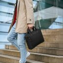 The Chesterfield Brand Taška na notebook 15,6" Narvik C40.400000 čierna v ruke