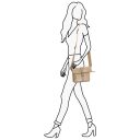 Daniel Ray crossbody kabelka Ganspan DRS16.1685.19 béžová na postave