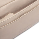 The Chesterfield Brand Dámska kabelka cez rameno Liora C48.142006 smotanová logo