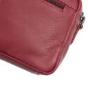 The Chesterfield Brand Dámska kabelka cez rameno Liora C48.142018 vínovo červená
