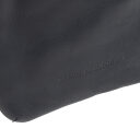 The Chesterfield Brand Kožená crossbody taška Isley C58.034710 tmavomodrá logo