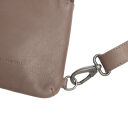 The Chesterfield Brand Kožená crossbody taška Isley C58.034740 hnedá detail