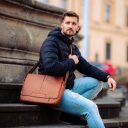 The Chesterfield Brand Kožená taška cez rameno na notebook C48.055231 Richard koňak cez rameno