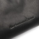 The Chesterfield Brand Dámska kožená kabelka cez rameno Christie C48.138100 čierna logo