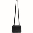 The Chesterfield Brand kožená kabelka cez rameno / crossbody Caia C48.144600 čierna ramenný popruh