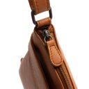The Chesterfield Brand kožená kabelka cez rameno Trenton C48.144131 koňaková zips