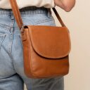 The Chesterfield Brand kožená kabelka cez rameno Vayana C48.144831 koňaková ako crossbody
