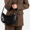 BURKELY kožená kabelka cez rameno Vintage Veda 1001503.77.10 čierna na modelke