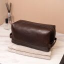 The Chesterfield Brand Kožená kozmetická taška Montelaro C08.063901 hnedá produkt foto