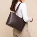 The Chesterfield Brand Kožená shopper kabelka Anira C38.023101 hnedá cez rameno