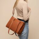 The Chesterfield Brand Kožená shopper kabelka Ellsworth C38.022831 koňaková ako crossbody