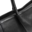 The Chesterfield Brand Kožená shopper kabelka C38.023000 čierna detail predná strana