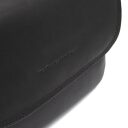 The Chesterfield Brand Kožená kabelka cez rameno Miloa C48.142100 čierna logo
