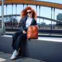 Dámsky kožený batoh do mesta Chesterfield Brand Amanda koňak predná strana