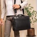 The Chesterfield Brand Kožená taška na notebook 15" Iseo C40.110000 čierna na ramene