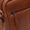 The Chesterfield Brand Kožená crossbody taška na doklady Laveno C48.138631 koňaková zips