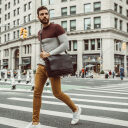 he Chesterfield Brand Kožená crossbody taška na notebook C48.055201 Richard hnedá na rameni