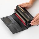aunts & uncles Dámska kožená peňaženka s klopou RFID Grandma´s Luxury Club Hazel 42217-0 čierna - vnútorné členenie