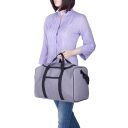 Cestovná taška / palubná batožina Ryanair 40x25x20 cm Fabrizio Worldpack 10362-1700 sivá v ruke