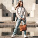 The Chesterfield Brand Kožená shopper taška Alicante C38.019231 koňaková v ruke